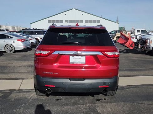 Used 2020 Chevrolet Traverse LT w/ LPO, Floor Liner Package image 20