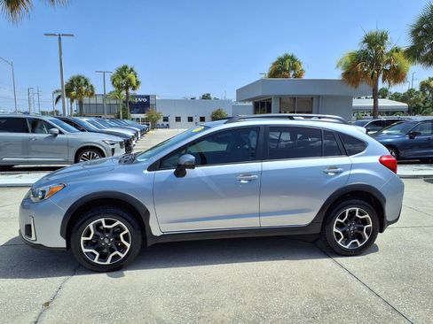 Used 2017 Subaru Crosstrek 2.0i Limited w/ Popular Package #1 AWD/4WD image 4