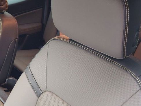 Used 2025 Chevrolet Colorado ZR2 image 20