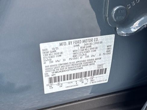 New 2026 Ford Explorer ST-Line w/ ST-Line Street Pack image 29