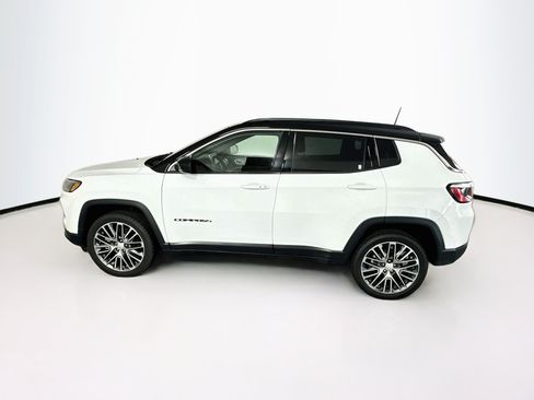 Used 2023 Jeep Compass Limited w/ Elite Group AWD/4WD image 4
