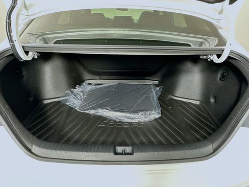 New 2026 Honda Accord LX image 23