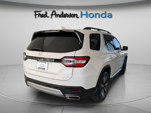 Certified 2025 Honda Pilot Elite image 5