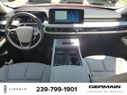 New 2026 Lincoln Aviator AWD image 17
