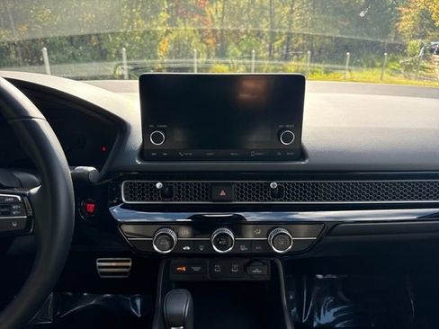 Used 2025 Honda Civic Sport image 17