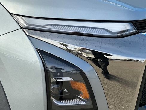 New 2026 Chevrolet Equinox ACTIV w/ Convenience Package III AWD/4WD image 34