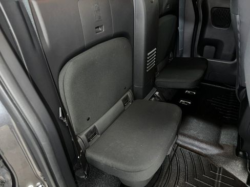 Used 2023 Nissan Frontier S w/ Technology Package image 26