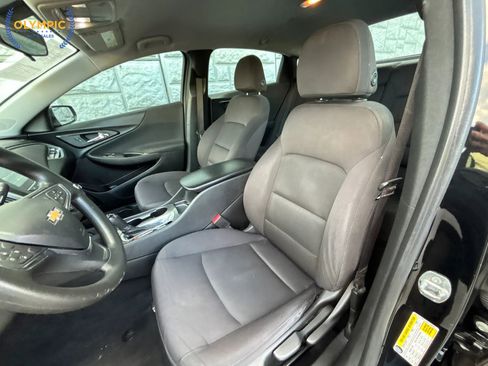 Used 2014 Chevrolet Impala LT w/ Convenience Package image 34