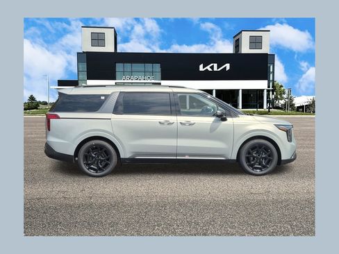 New 2027 Kia Carnival SX w/ Dark Edition Package FWD image 1