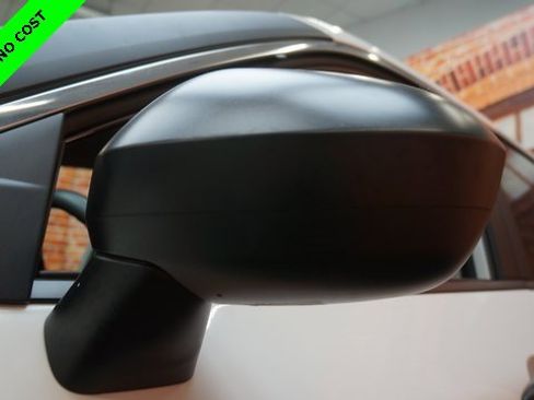 Used 2023 Nissan Rogue S image 74