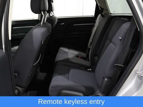 Used 2010 Dodge Journey SXT w/ Flexible Seating Group FWD image 11