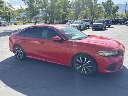 Used 2024 Honda Civic EX image 5
