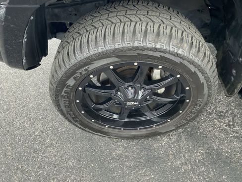 Used 2018 Toyota 4Runner SR5 RWD image 10