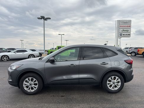 Used 2025 Ford Escape Active AWD/4WD image 8