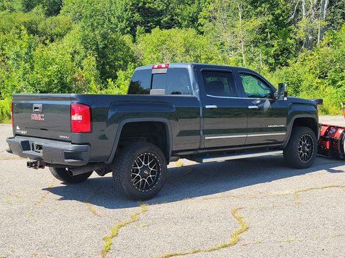 Used 2017 GMC Sierra 2500 Denali AWD/4WD image 5