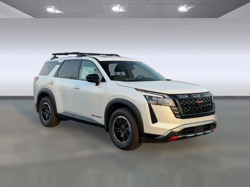 New 2026 Nissan Pathfinder Rock Creek image 7