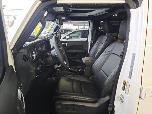 Used 2024 Jeep Wrangler High Altitude AWD/4WD image 2