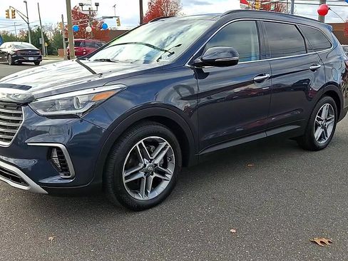 Used 2017 Hyundai Santa Fe SE Ultimate w/ SE Ultimate Tech Package 03 image 4
