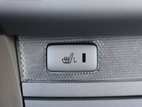 Used 2005 Toyota Solara SLE image 21