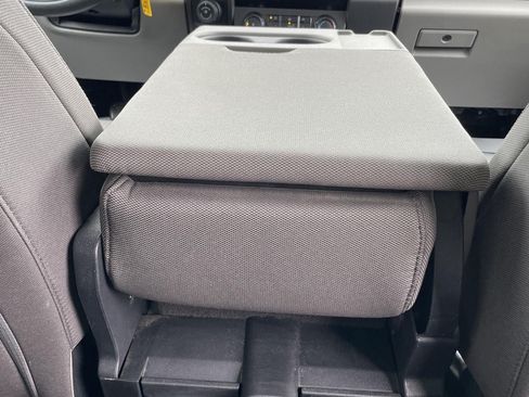 Used 2019 Ford F150 XLT w/ Equipment Group 302A Luxury AWD/4WD image 16