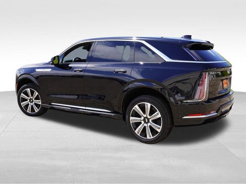 Used 2025 Cadillac Escalade IQ Luxury 2 w/ LPO, Premium Carpet Package AWD/4WD image 8