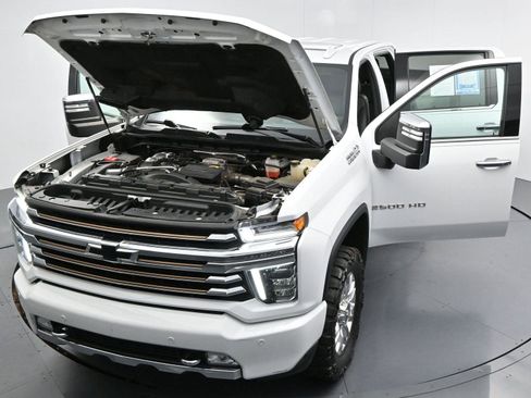 Used 2022 Chevrolet Silverado 2500 High Country AWD/4WD image 48