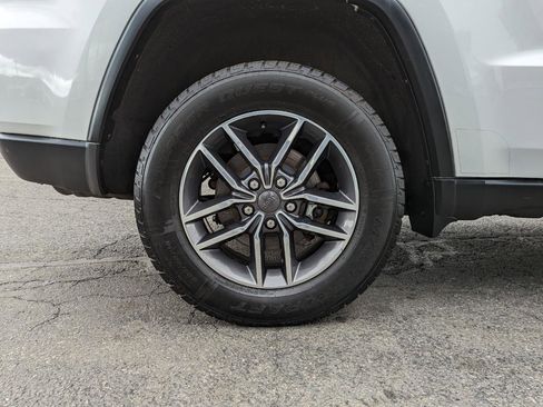 Used 2019 Jeep Grand Cherokee Limited image 50