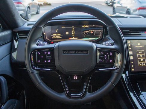 Used 2024 Land Rover Range Rover Sport image 14