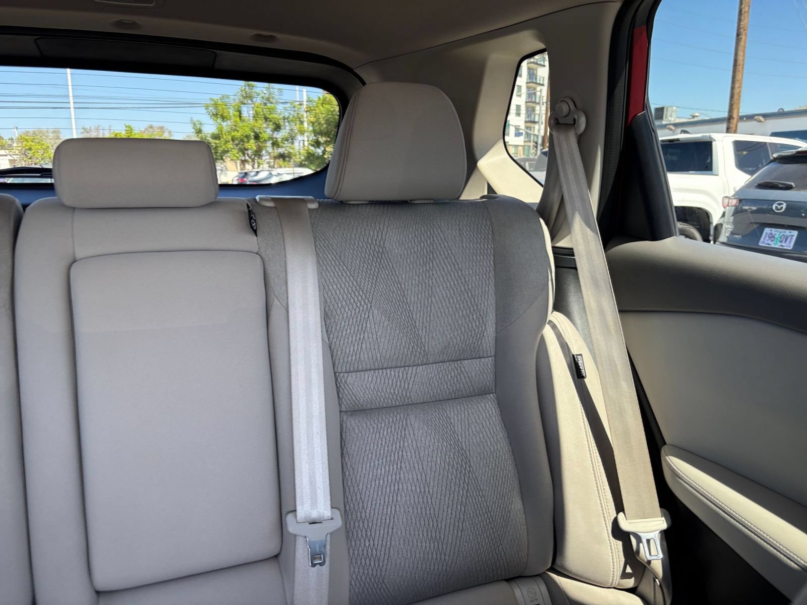 Used 2025 Nissan Rogue SV AWD/4WD image 38