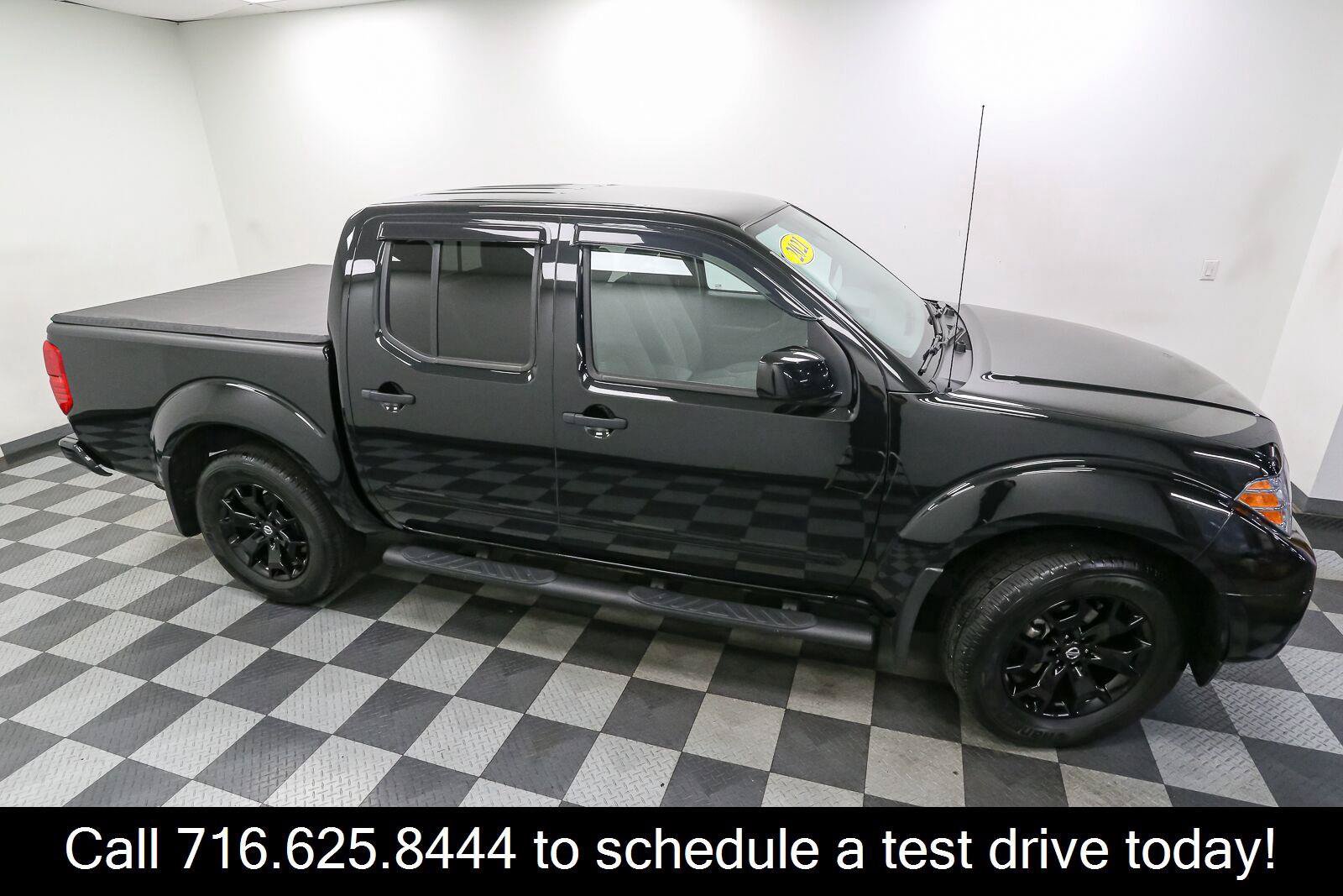 Used 2021 Nissan Frontier SV w/ Midnight Edition Floor Mats AWD/4WD image 5