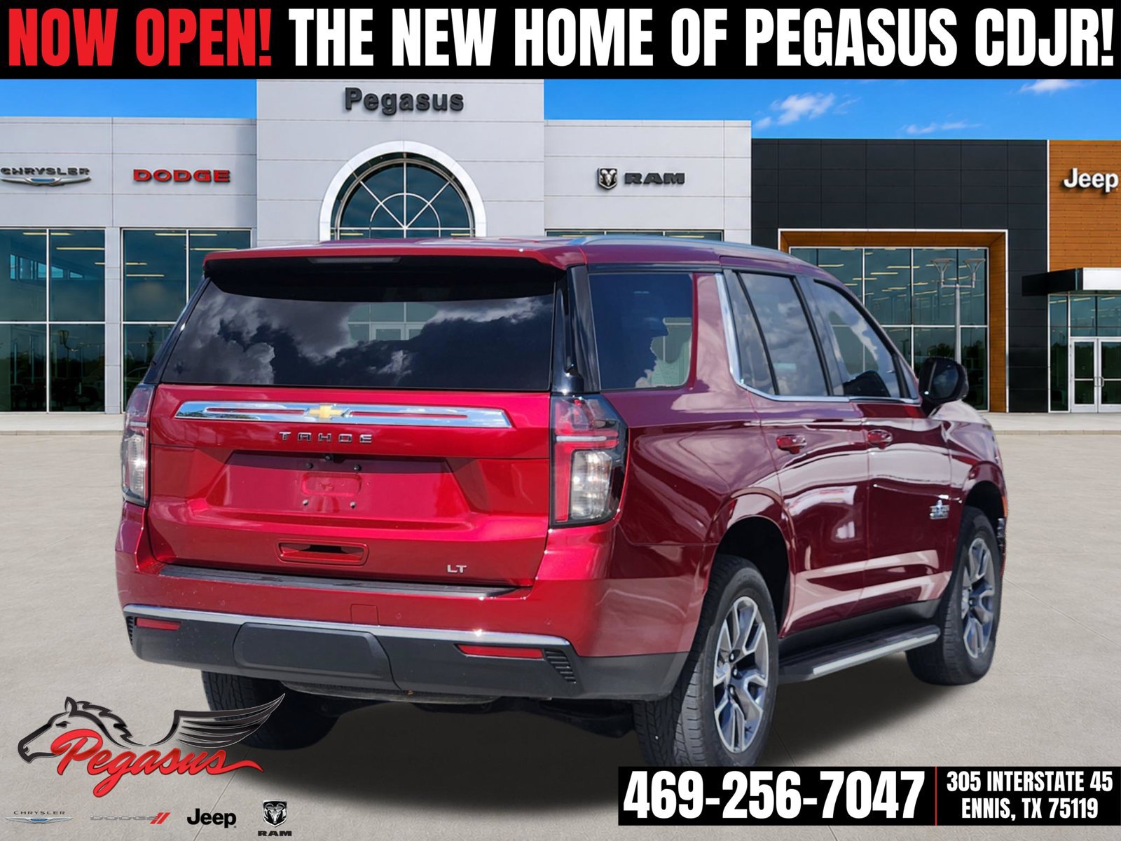 Used 2024 Chevrolet Tahoe LT w/ Luxury Package RWD image 5
