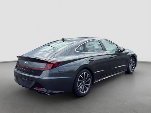 Used 2022 Hyundai Sonata Limited w/ Cargo Package FWD image 6
