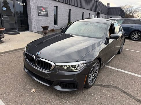 Used 2020 BMW 540i xDrive w/ M Sport Package image 3