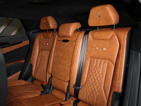 Used 2023 Lamborghini Urus S image 7