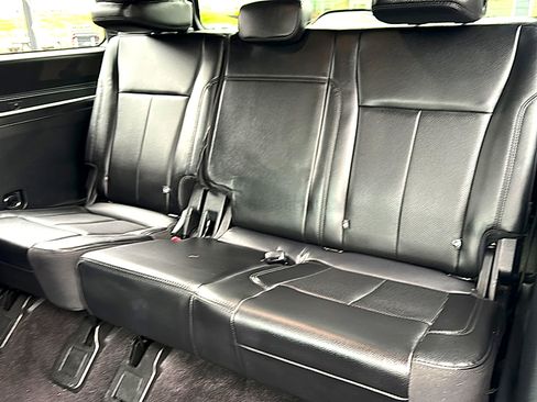 Used 2021 Ford Expedition XLT image 20