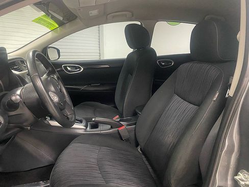 Used 2019 Nissan Sentra SV image 9