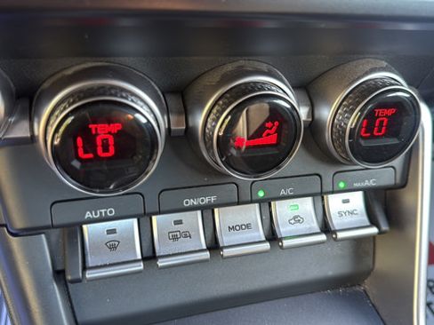 Used 2024 Toyota GR86 Premium RWD image 18