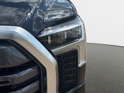 New 2026 Toyota Tundra Limited AWD/4WD image 9