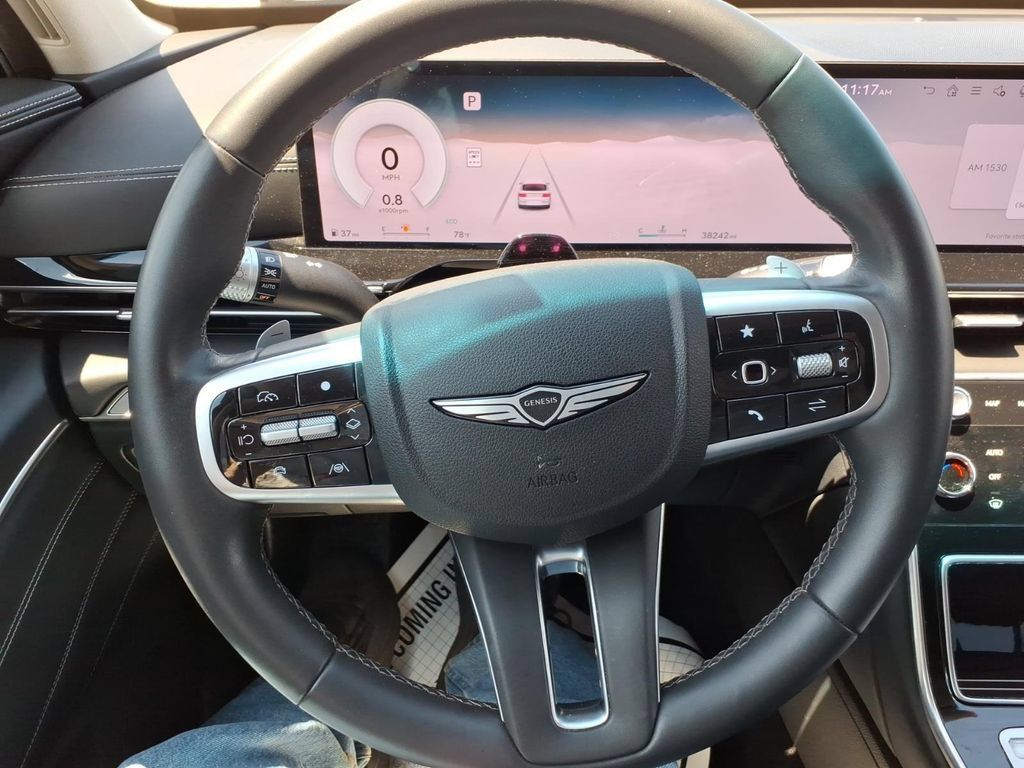 Used 2025 Genesis GV80 2.5T Standard AWD/4WD image 25