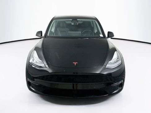 Used 2021 Tesla Model Y Long Range AWD/4WD image 2