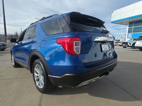 Used 2020 Ford Explorer XLT w/ Equipment Group 202A image 7