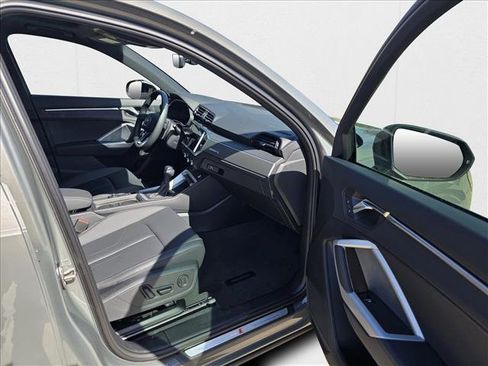 New 2025 Audi Q3 2.0T Premium w/ Convenience Package image 12
