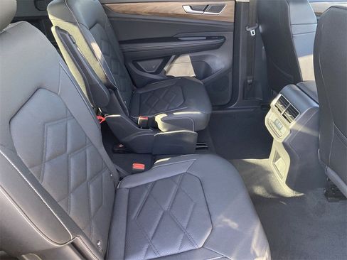 New 2026 Volkswagen Atlas SE image 9