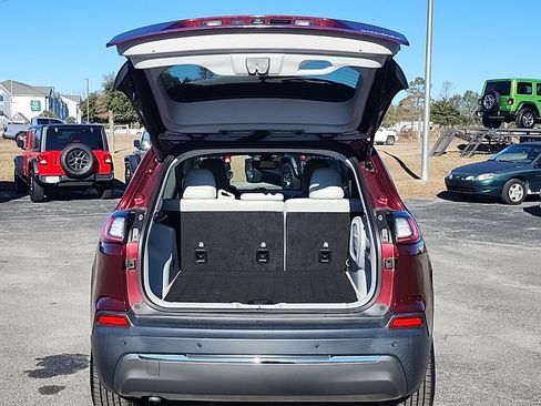 Used 2020 Jeep Cherokee Limited image 18