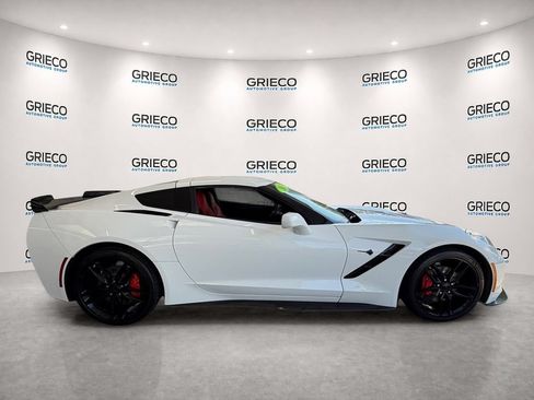 Used 2019 Chevrolet Corvette Stingray Coupe w/ Carbon Flash Badge Package RWD image 10