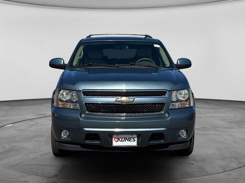 Used 2010 Chevrolet Tahoe LT w/ Luxury Package AWD/4WD image 2