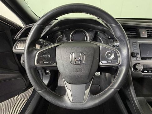 Used 2018 Honda Civic Sport image 10