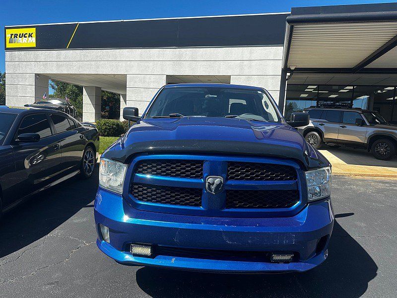 Used 2014 RAM 1500 Express RWD image 2