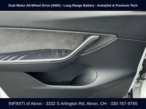 Used 2022 Tesla Model Y Long Range image 35