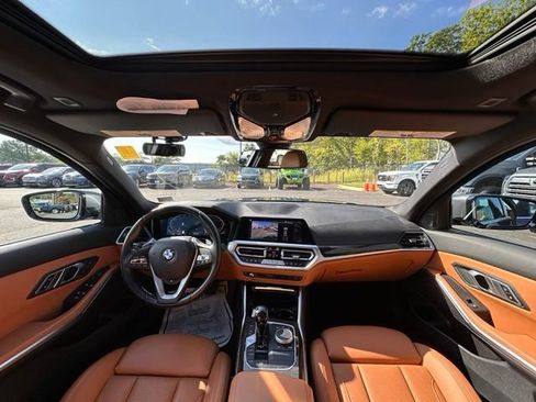 Used 2022 BMW 330i xDrive Sedan w/ Driving Assistance Package AWD/4WD image 2